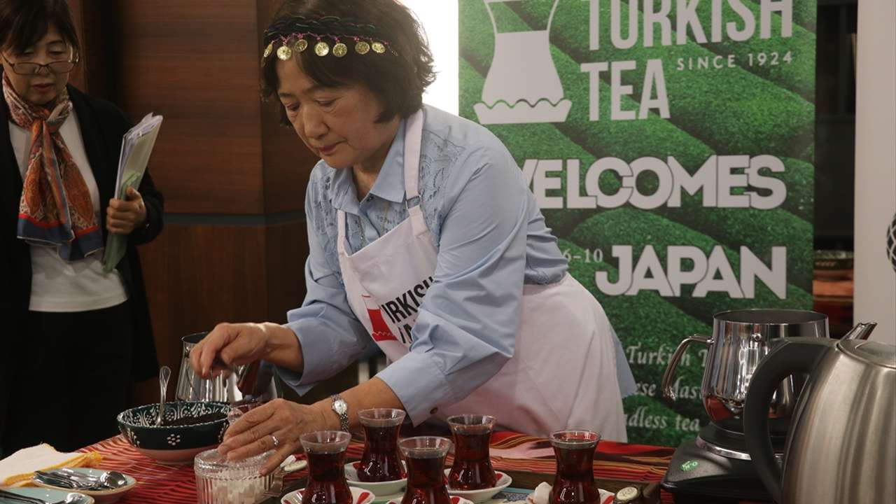 Japonlar Rize’de Türk Çayını en iyi demlemek için yarıştı!