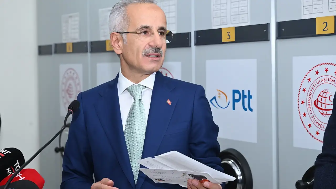 Bakan Uraloğlu: “Elektrikli skuterlerle karbon emisyonunu azalttık, zamanı kazandık”