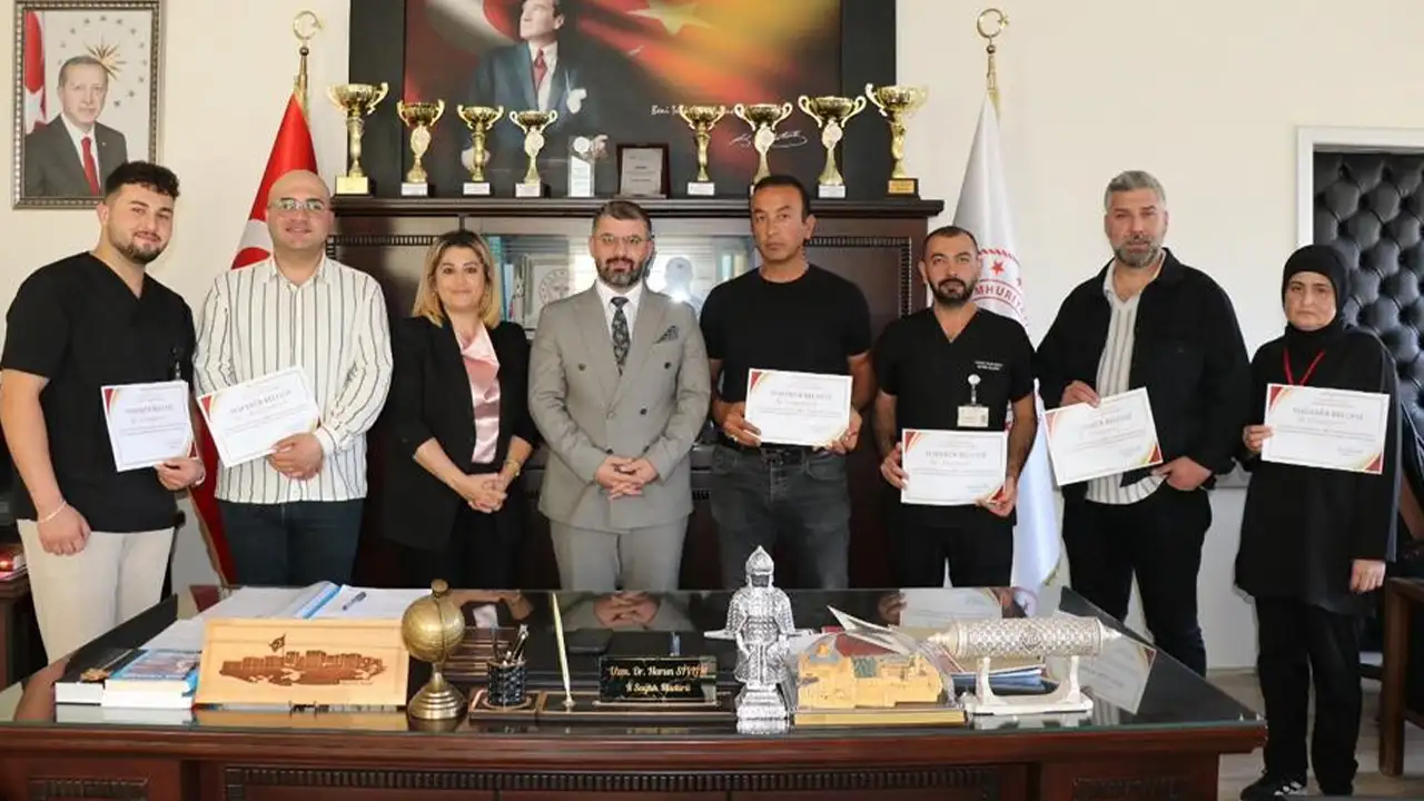 Bayburt'ta anlamlı teşekkür: O ekip yüzlerce köye sağlık hizmeti götürdü!