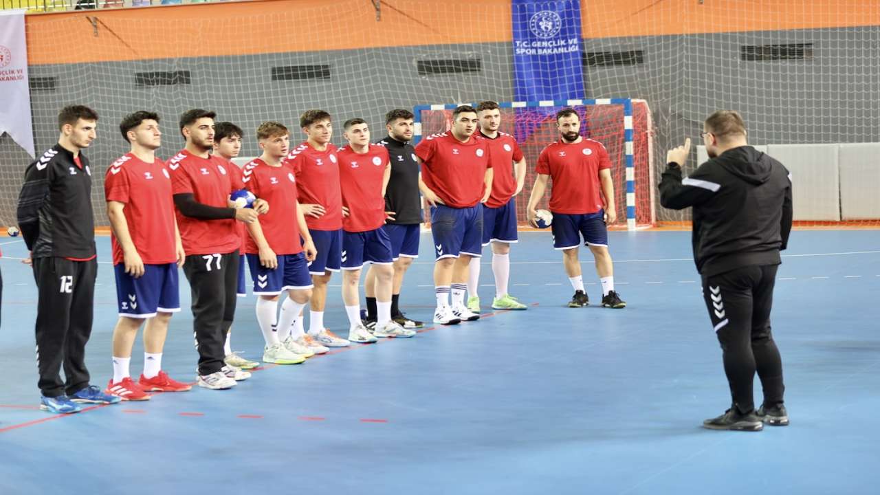 Trabzon'dan Milli takımlara 14 oyuncu! Rekor rakam