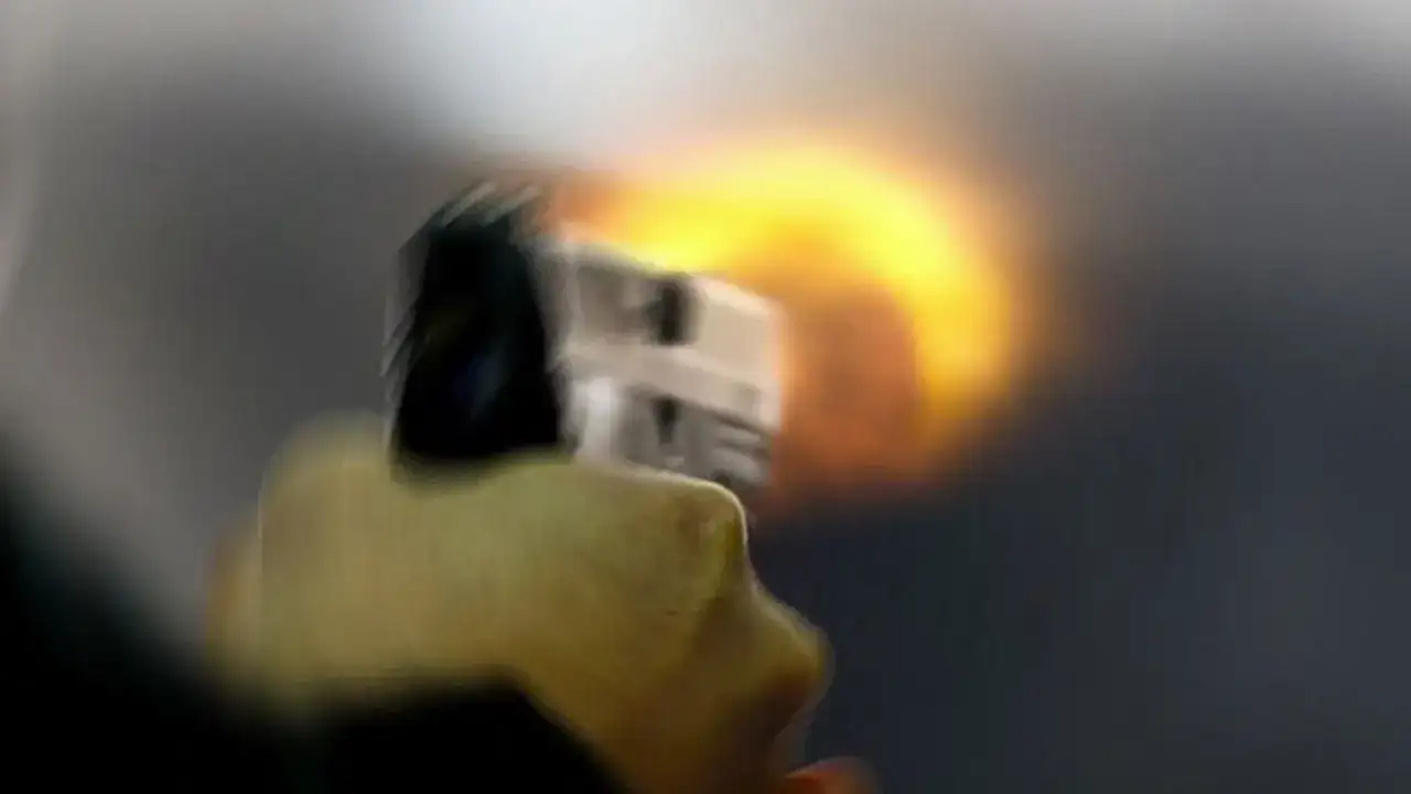 Çocukların yanında silahlı dehşet! Başından vuruldu