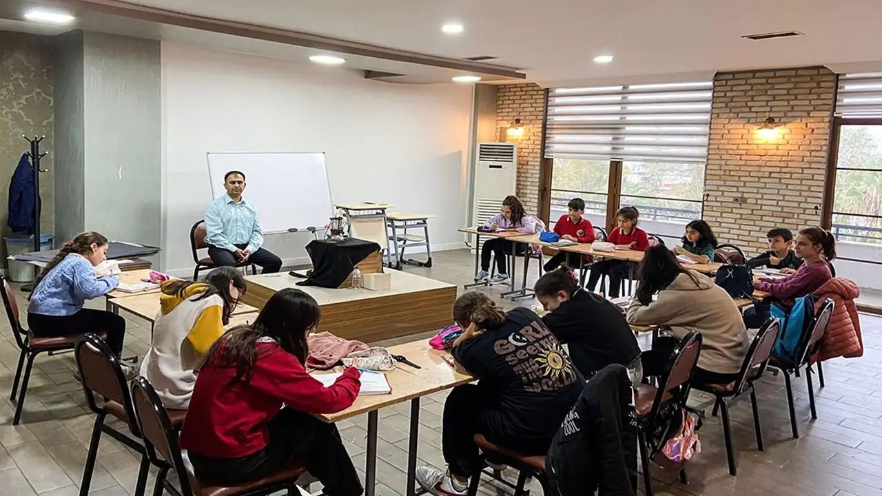 Akçaabat Belediyesi Sanat Akademisinde yeni kurslar başladı