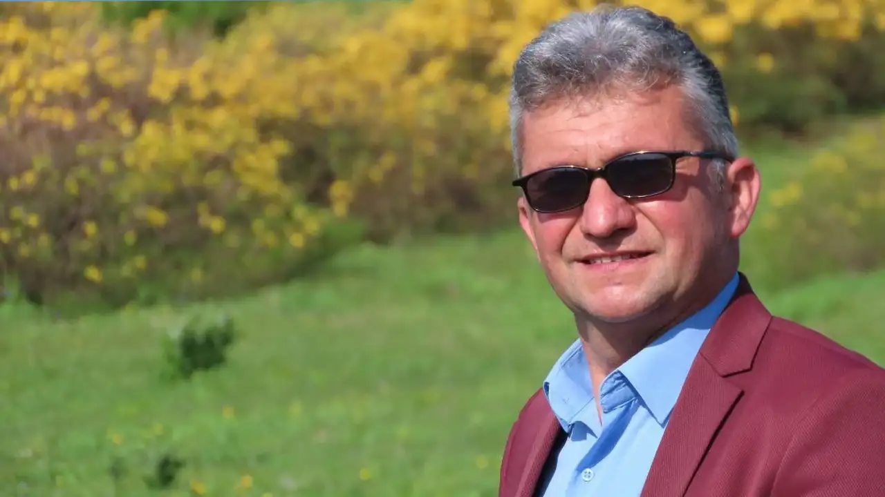 Sahnede kalp krizi geçiren Giresunlu sanatçı toprağa verildi