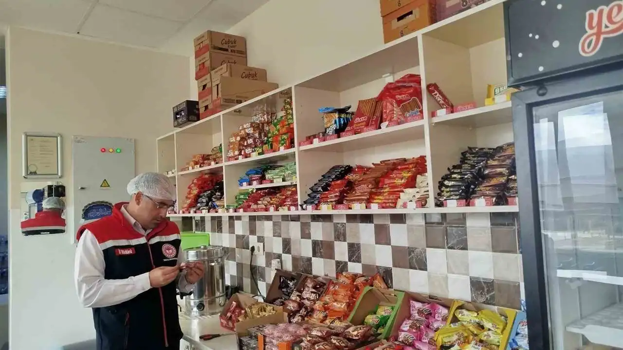 Bayburt’ta kantin ve yemekhanelerde hijyen denetimi yapıldı