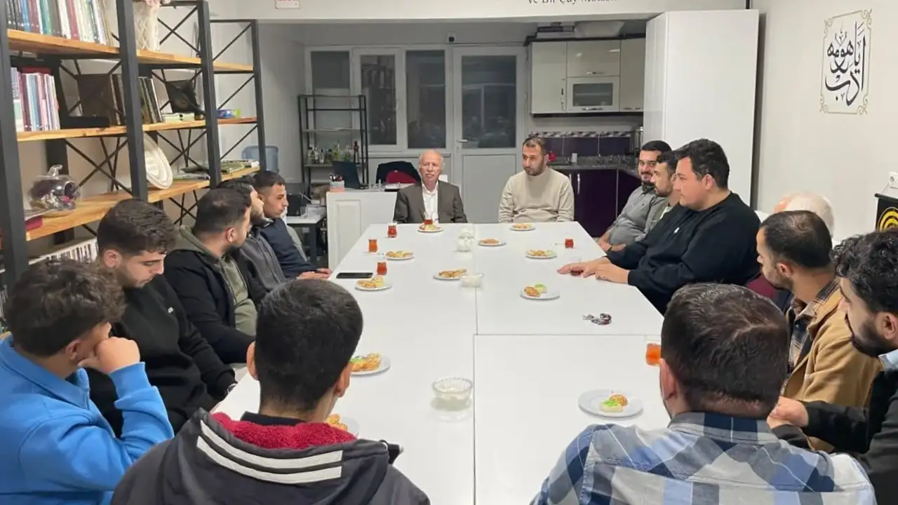 Bayburt’ta gençler manevi değerlerle buluşuyor