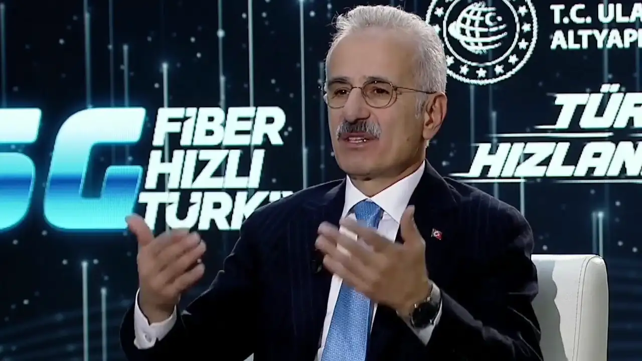 Bakan Uraloğlu, 5G'yi Trabzon örneğiyle anlattı
