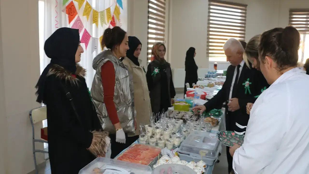 Trabzon'dan örnek davranış: ihtiyaç sahibi öğrenciler için kermes