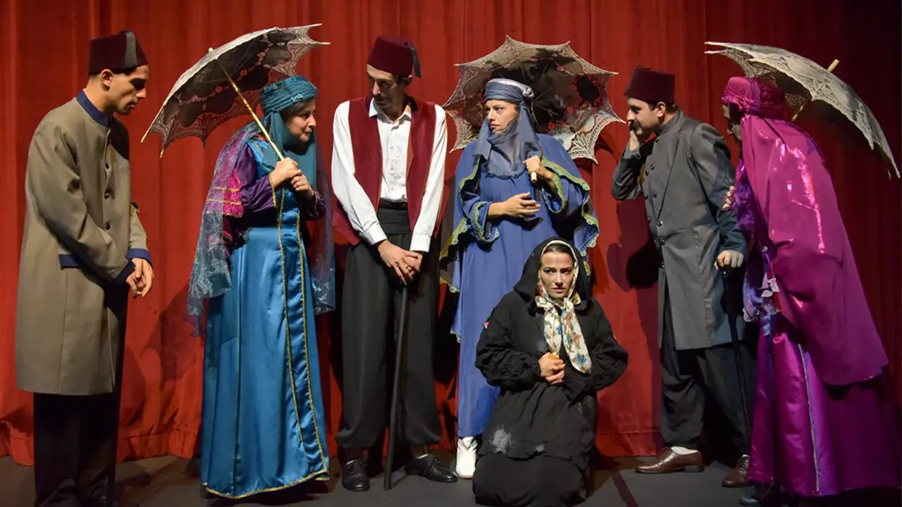 “İstanbul'un Son Beyzadeleri” Trabzon’da sahnelenecek