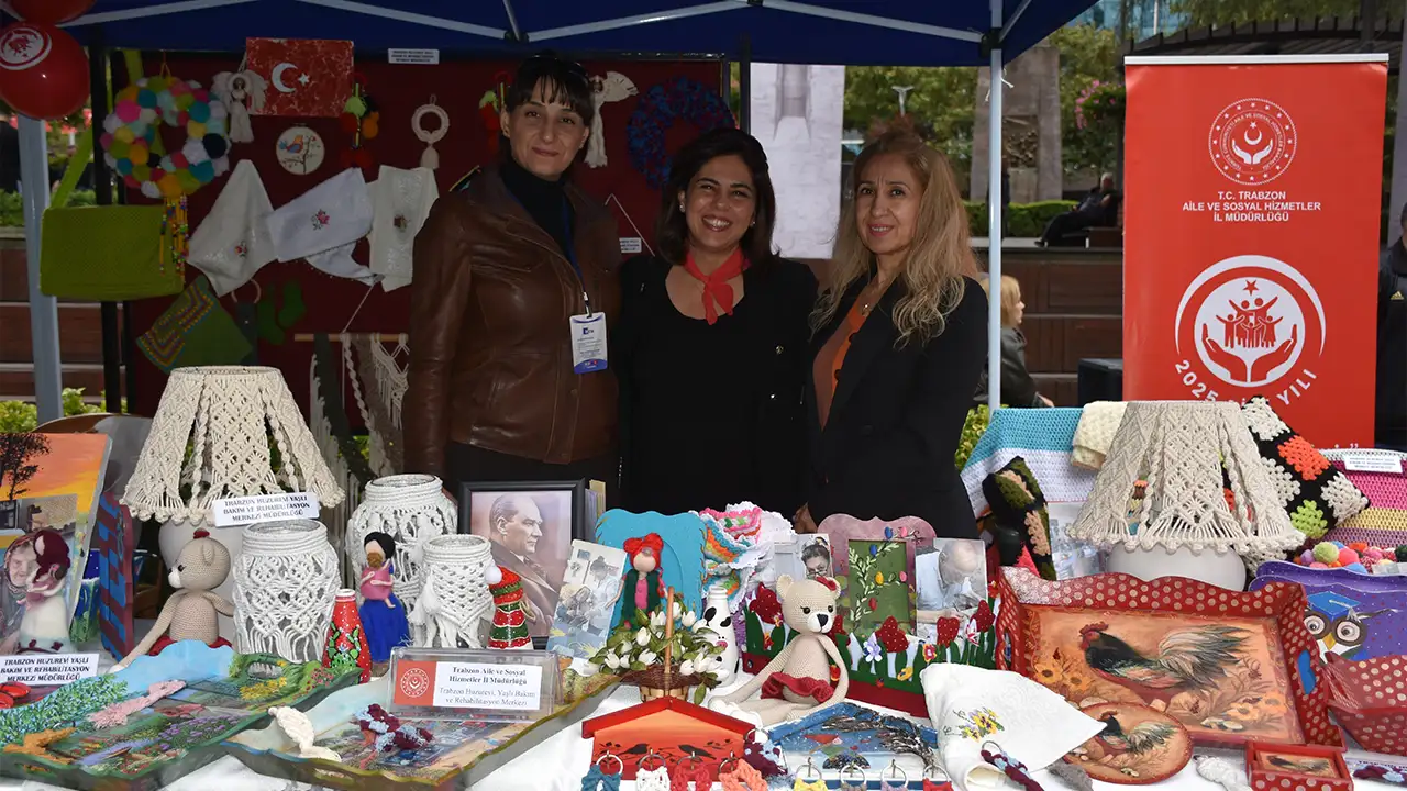 Trabzon'da el emeği sergisi: "Büyük Aile" temasıyla açıldı