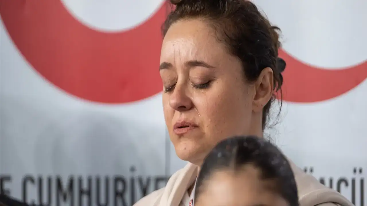 Ankara'da Ahmet Minguzzi adına düzenlenen Artistik Buz Pateni Yarışması başladı