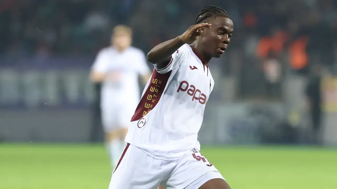 Trabzonspor’un yıldızını Türk yaptırmak için sıraya girdiler:  Onun fikrini soran yok