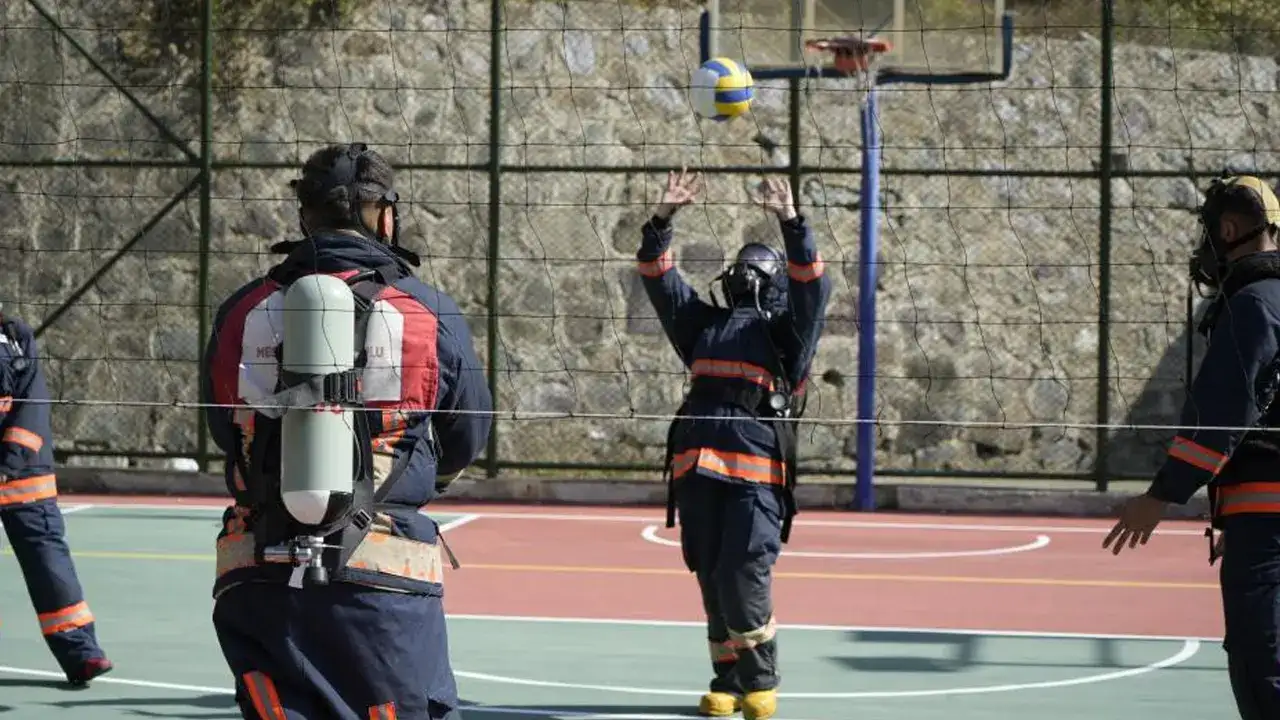 Gümüşhane’de itfaiye kostümüyle nefes kontrolü