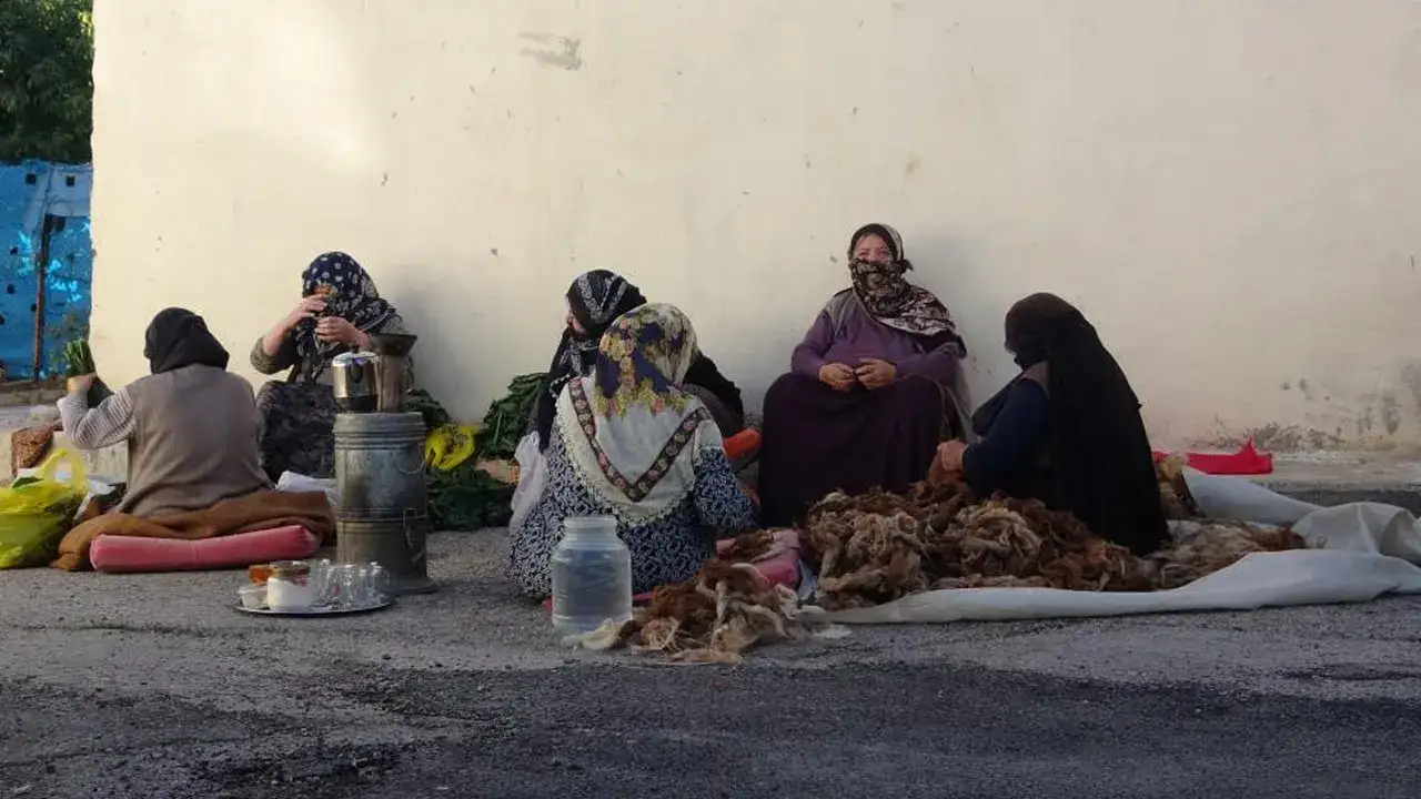 Bayburtlu kadınlardan imce usulü kışlık hazırlık