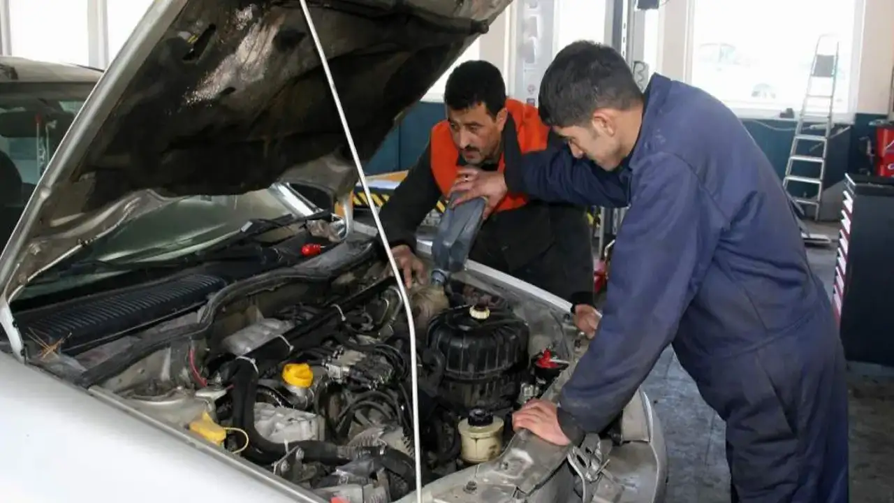 Bayburt'ta sürücülere kış uyarısı yapıldı
