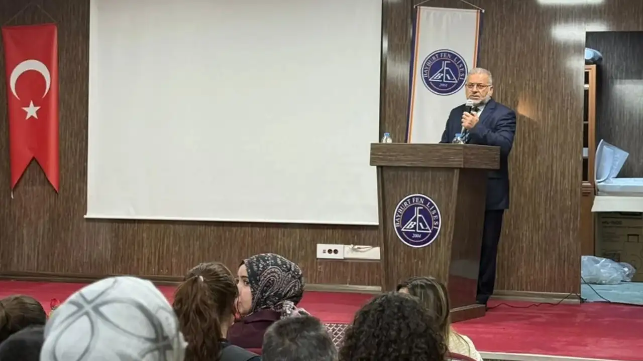 Bayburt’ta Mevlid-i Nebi Haftası konferansı: Hz. Muhammed’in aile hayatı anlatıldı