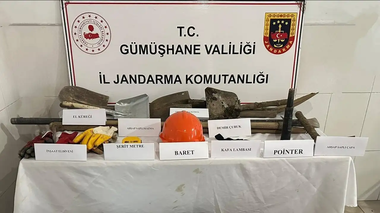 Gümüşhane’de tarihi kaçakçılara baskın: 4 şüpheli suçüstü yakalandı