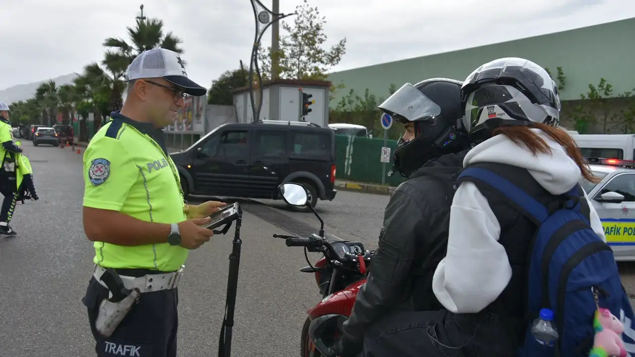Giresun’da trafik denetimleri sıkılaştırıldı : Bir ayda rekor ceza