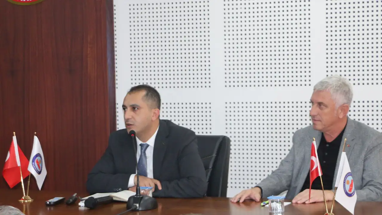 Of’ta muhtarlarla istişare toplantısı yapıldı