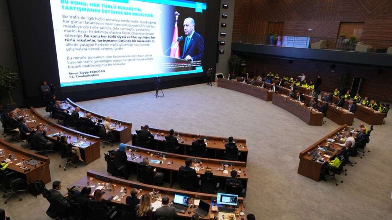 Yeni trafik yasası yolda: Caydırıcılık artacak, kurallar sıkılaşacak