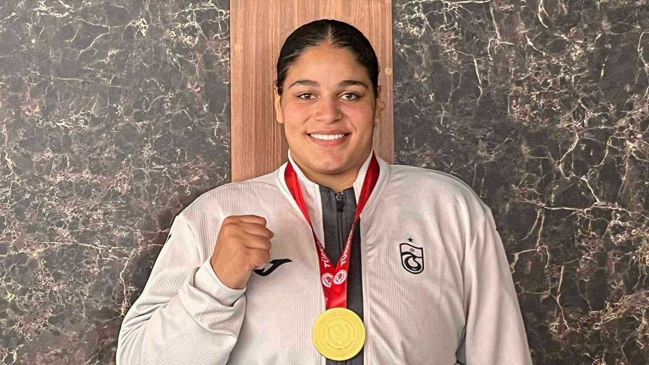 Fenerbahçe’den Trabzonspor’un başarılı ismine teklif: “Bizim İçin Mücadele Et”