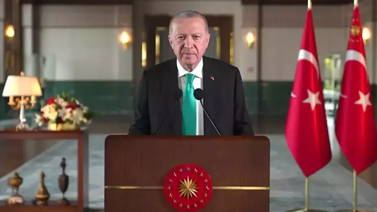 Rize'de tarihi zirve: Cumhurbaşkanı Erdoğan “Rize zirvesi geleceğe güçlü bir zemin oluşturacak”