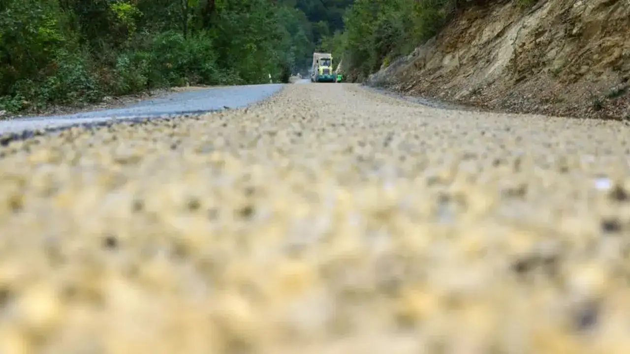 Samsun’da kırsal mahallelerin yollarında çalışmalar sürüyor