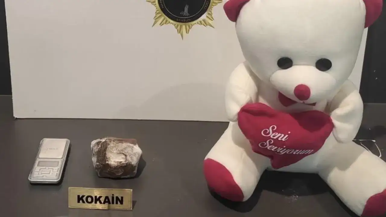 Samsun’da oyuncak ayı içine bakın ne gizlemişler