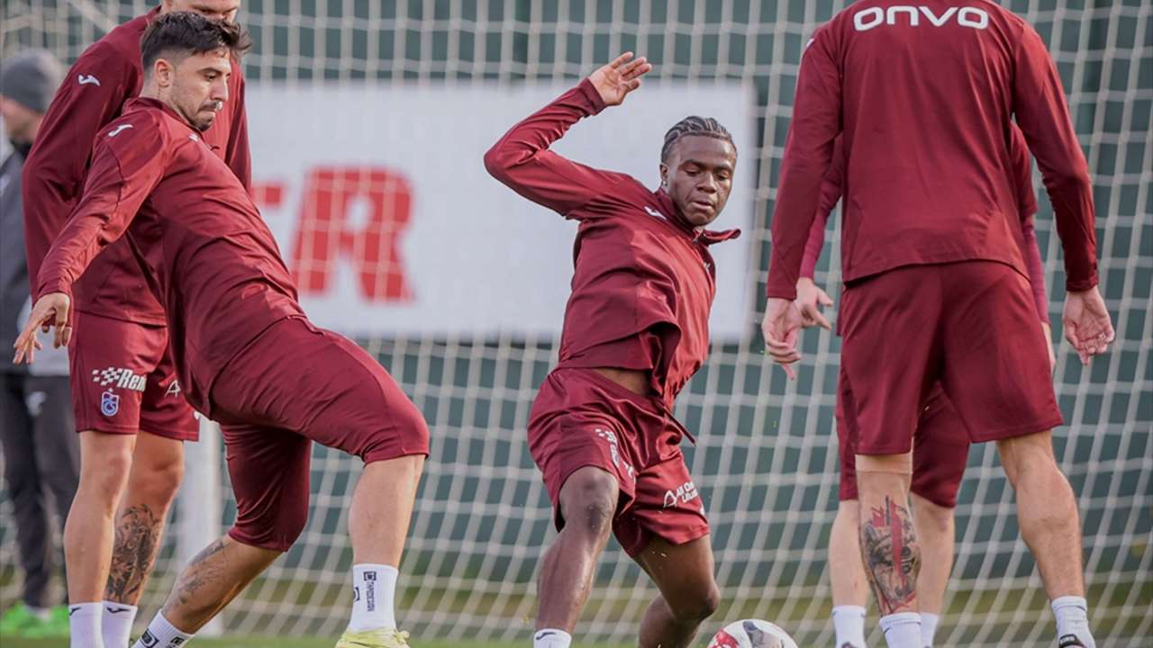 Eyüpspor’a karşı yenilgisiz Trabzonspor maç öncesi son rötuşları yaptı