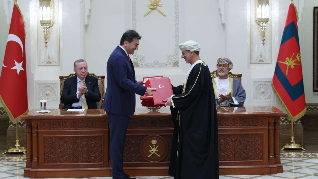 Türkiye ile Umman hattında tarihi anlaşmalar imzalandı