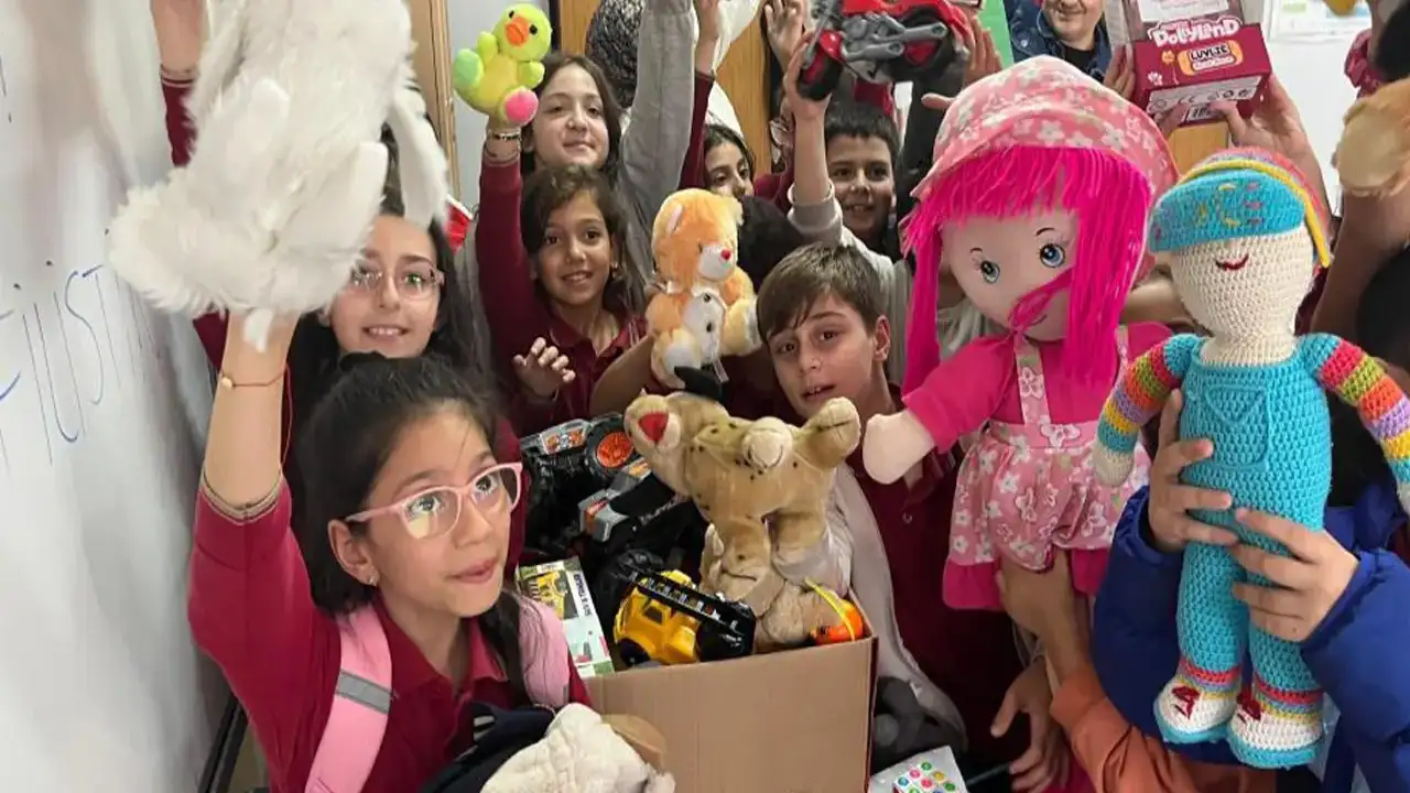 Küçük yüreklerden büyük dayanışma: Gazze için oyuncak kampanyası