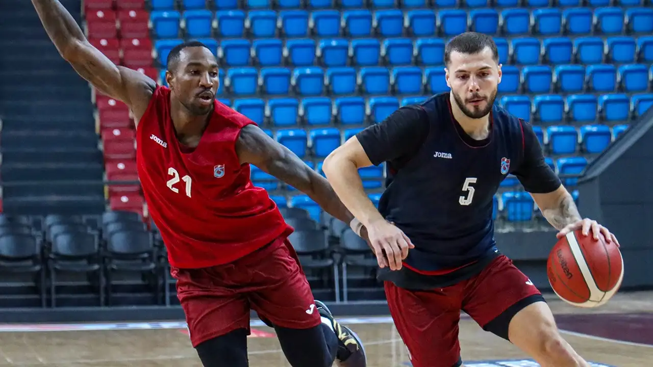 Trabzonspor'un yeni transferi hazır: Resmen kadroda