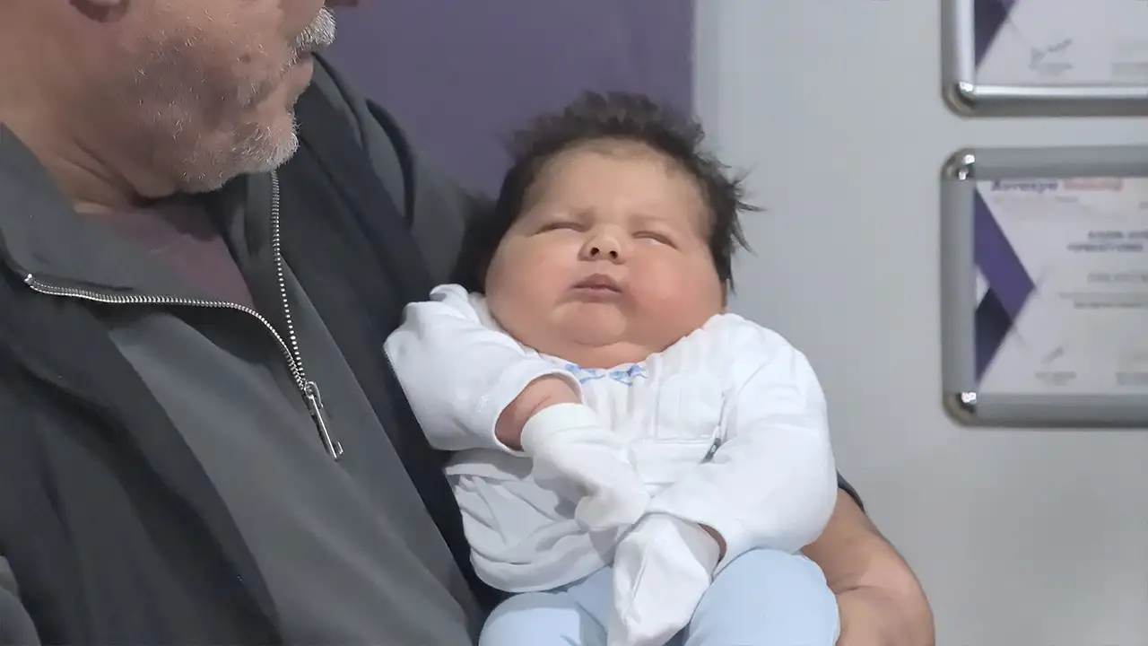 Bursa’da dev bebek: 6 kilo 150 gram ağırlığında dünyaya geldi