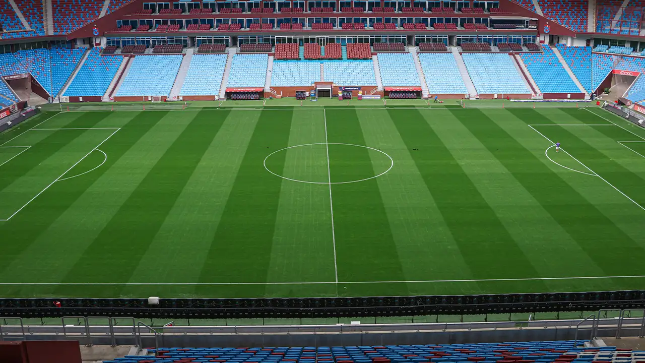 Trabzonspor, Eyüpspor karşısında sahaya 2 değişiklikle çıktı