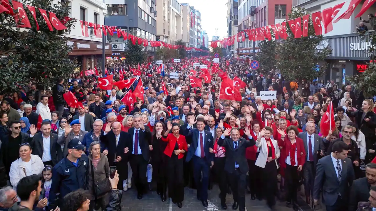 Trabzon'da Cumhuriyet coşkusu: 102. yılında sokaklara taşacak