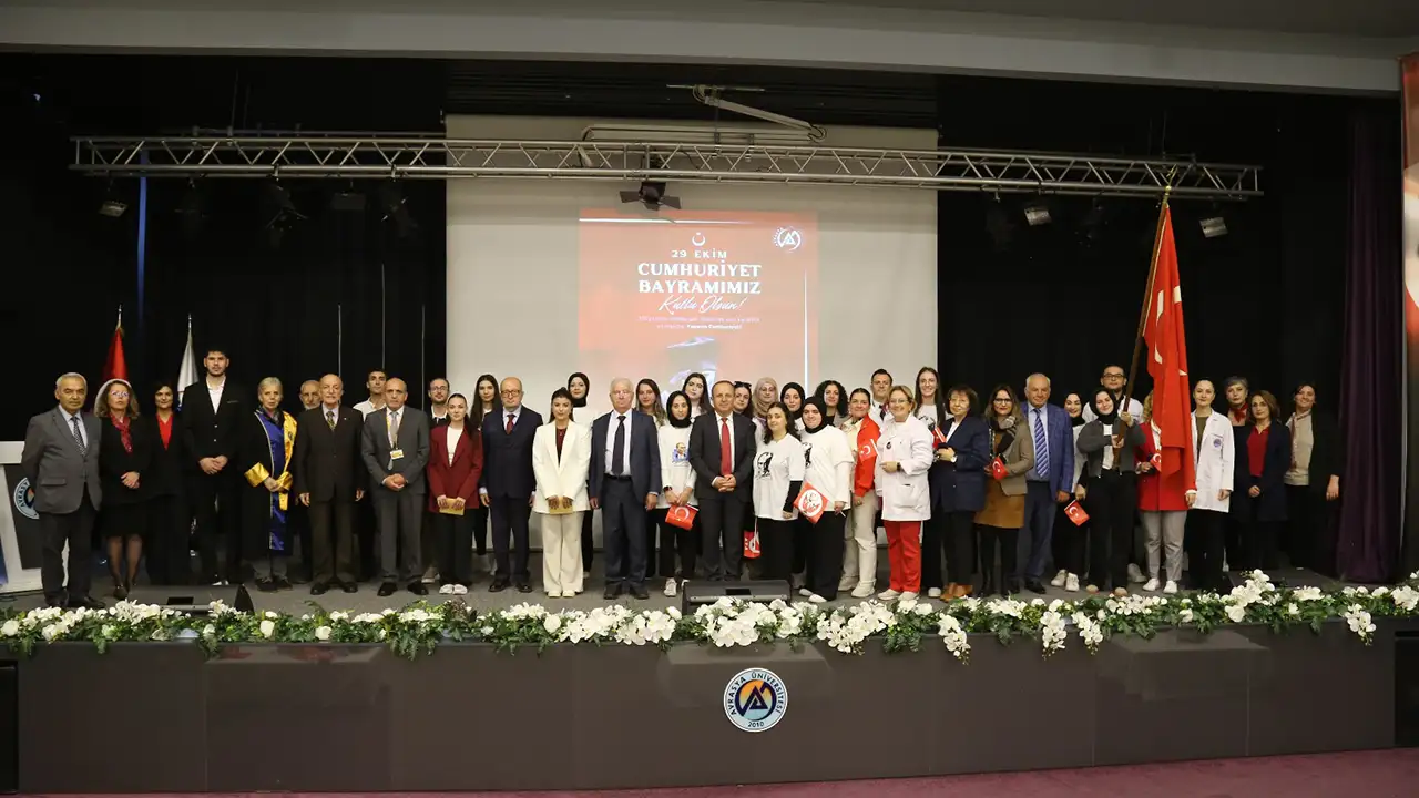 Avrasya Üniversitesi’nde 29 Ekim kutlamaları coşkuyla gerçekleşti
