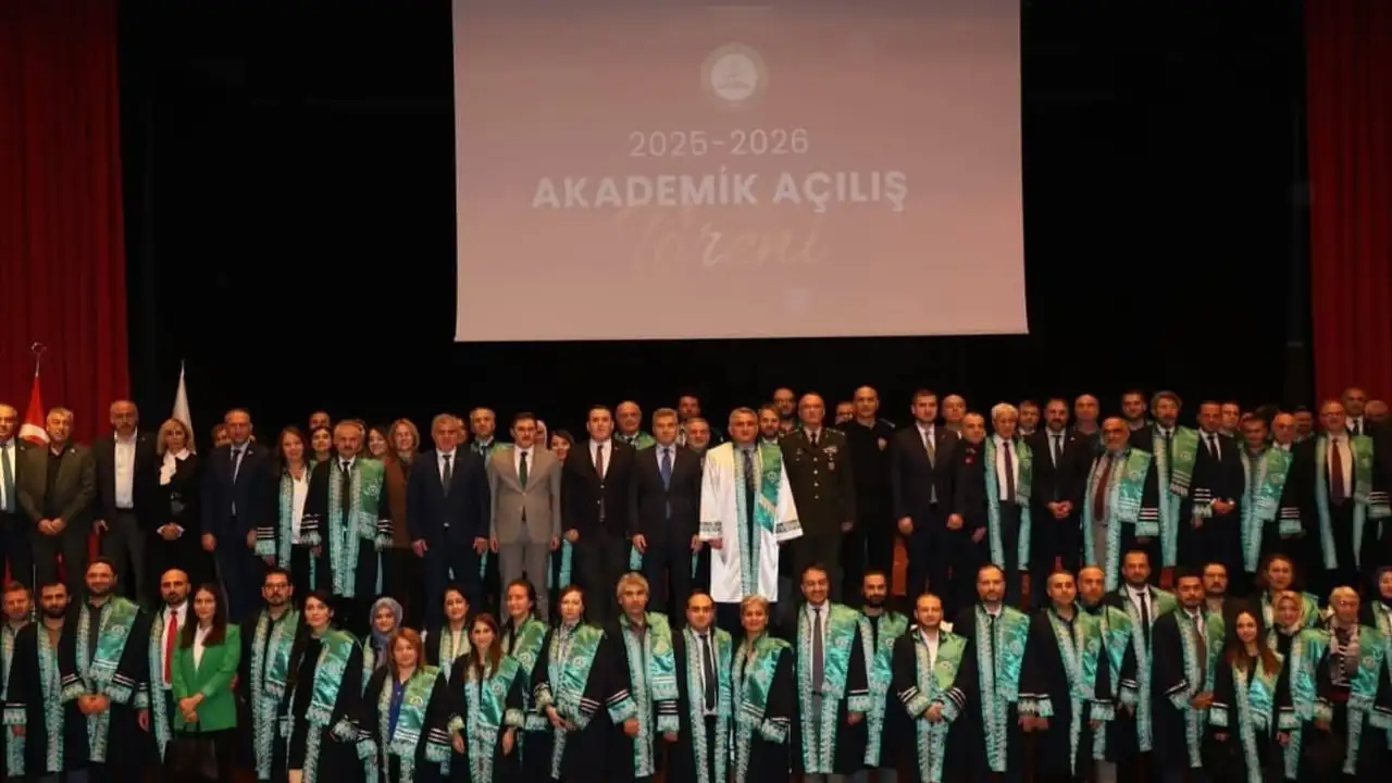 Artvin Çoruh Üniversitesi’nde yeni akademik yıl coşkuyla başladı