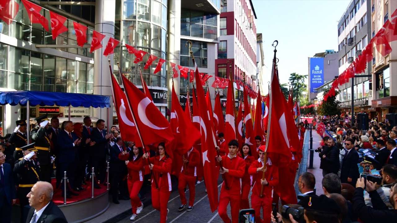 Trabzon’da 29 Ekim renkli gösterilerle kutlanacak