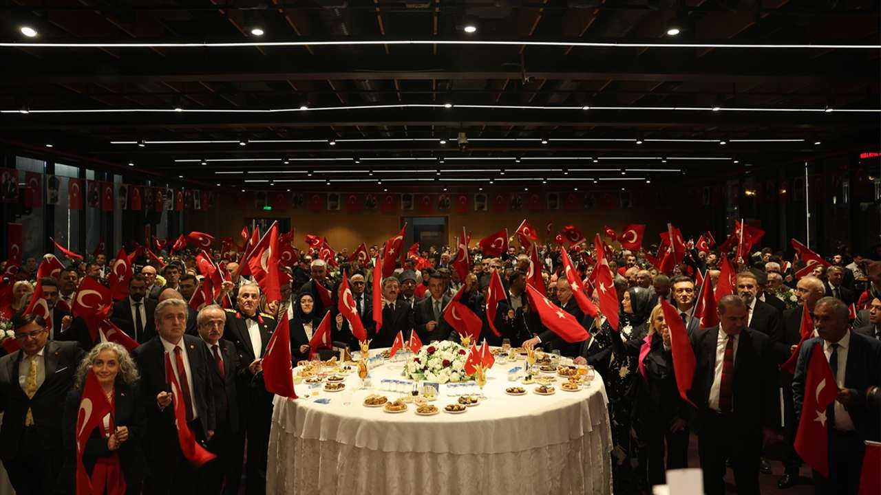 Samsun’da Cumhuriyet’in 102’nci yılı onuruna resepsiyon düzenlendi