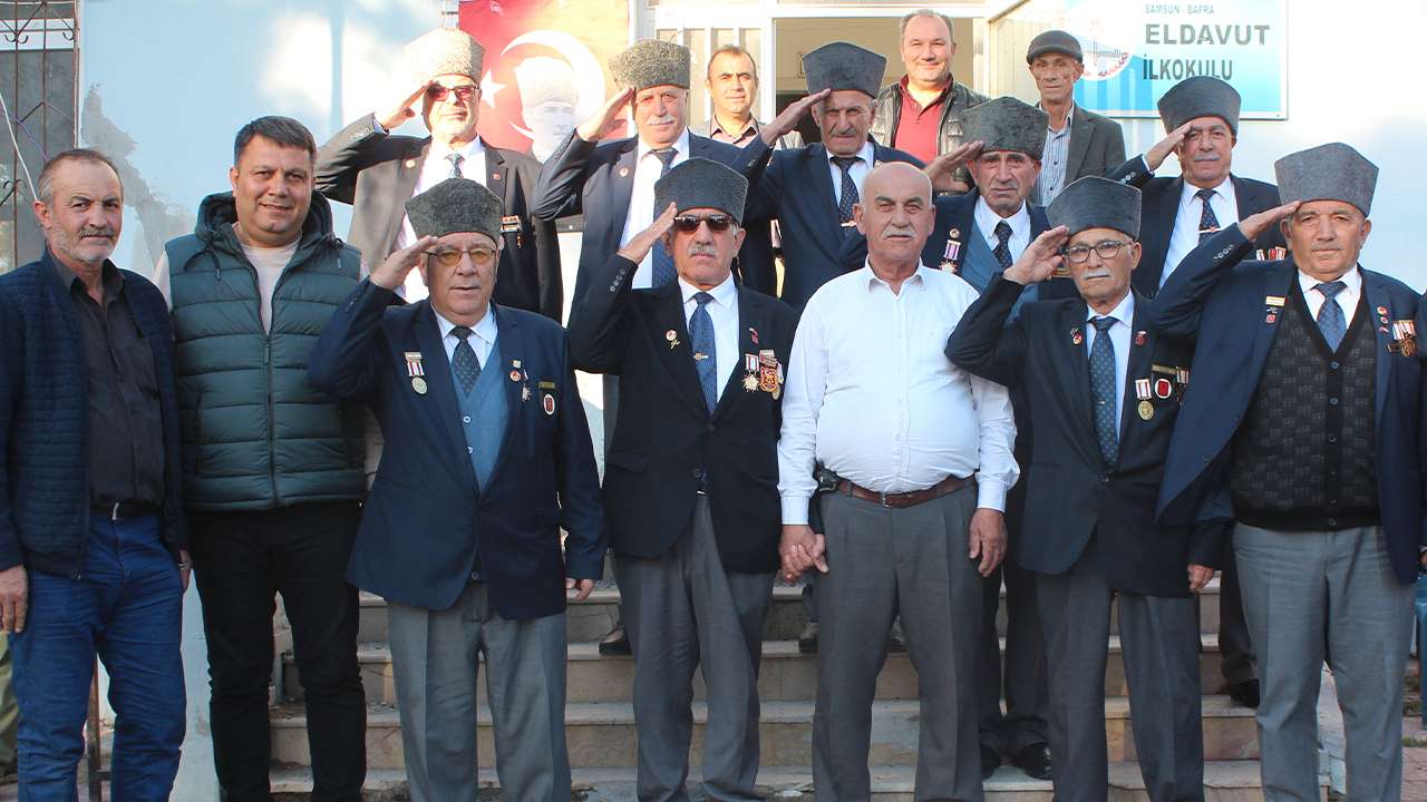 Bafra’nın Eldavut Mahallesi’nde Cumhuriyet coşkusu