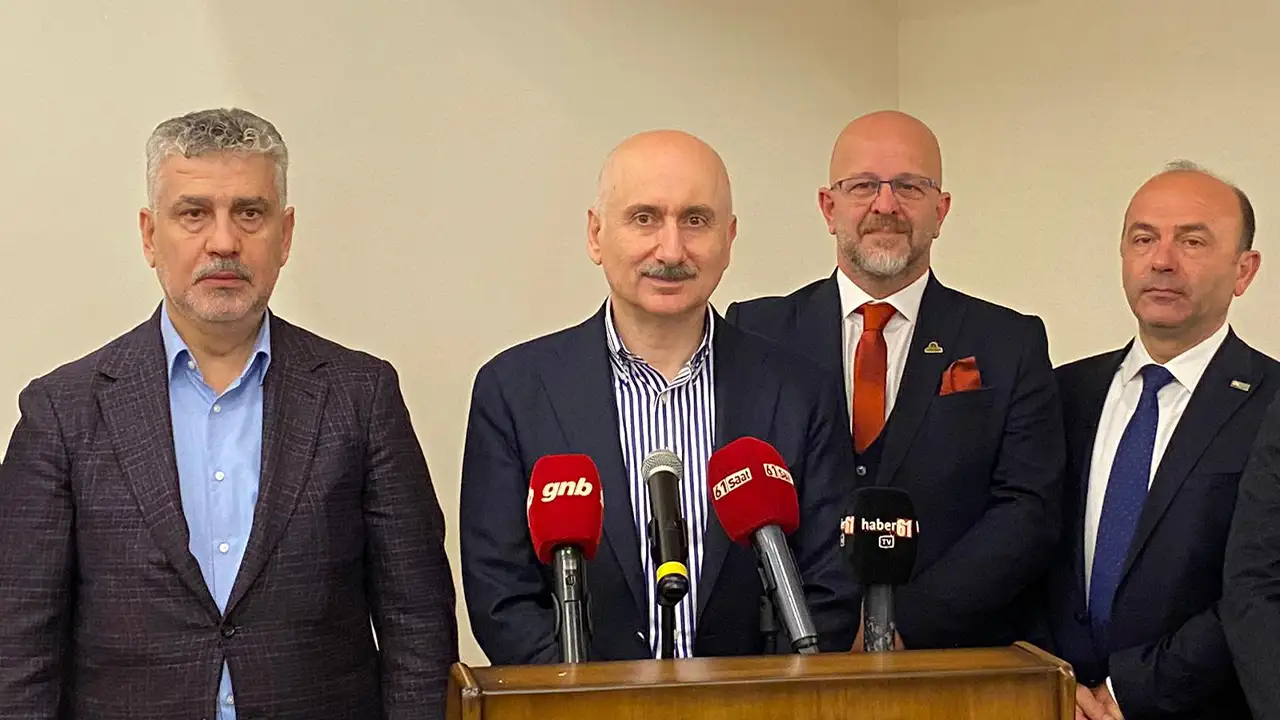 Adil Karaismailoğlu "Trabzon'un turizmde parlayan yıldız olması tesadüf değil"