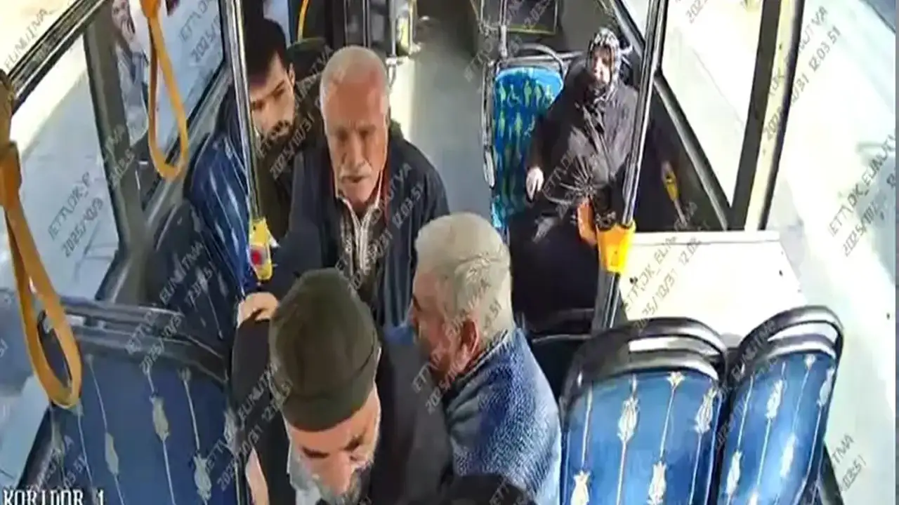 İstanbul Arnavutköy’de İETT otobüsünde dehşet: Yolcu bıçakla saldırdı