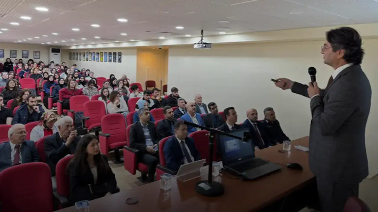 Trabzon’da farkındalık eğitimi: O konuya dikkat çektiler