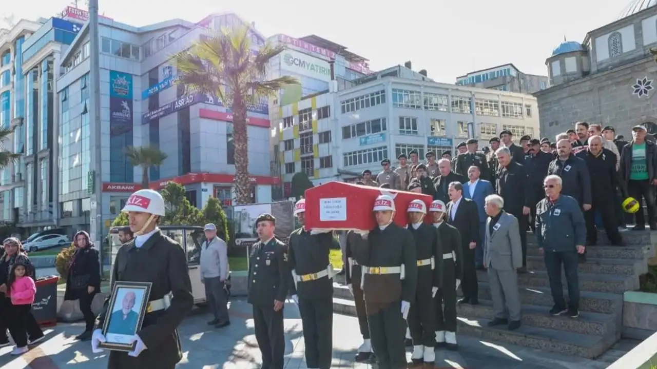 Samsun’da 94 yaşındaki Kore Gazisi Cemal Yayla son yolculuğuna uğurlandı