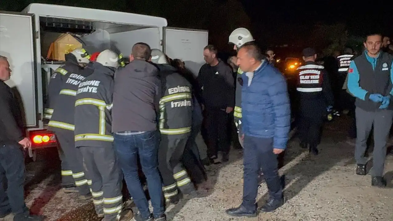 Edirne’de 5 araçlık zincirleme kaza: 1 ölü, 2 yaralı