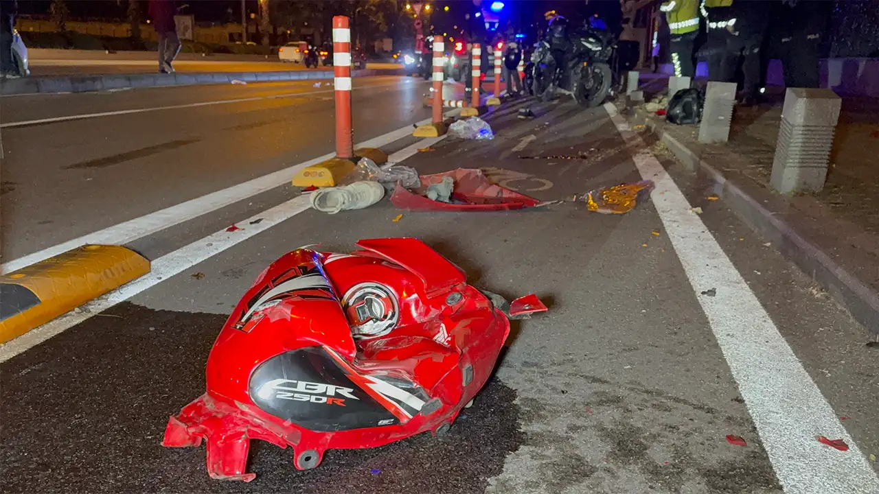 Samsun'da motosiklet sürücüsü yola savruldu: 3 ağır yaralı