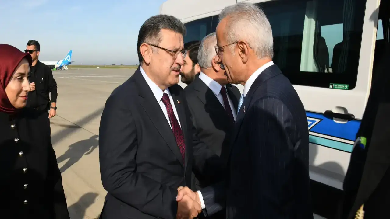 Bakan Uraloğlu'nun Trabzon ziyareti başladı: Başkan Genç karşıladı