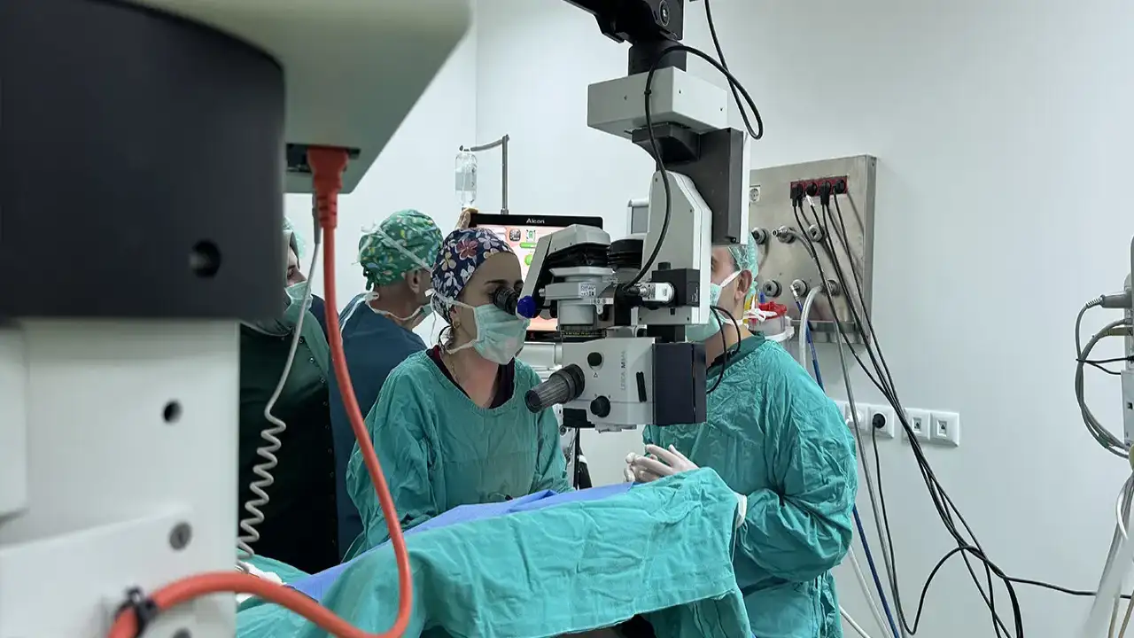 KTÜ Farabi Hastanesinde yarım kat kornea nakli ilk kez başarıyla yapıldı