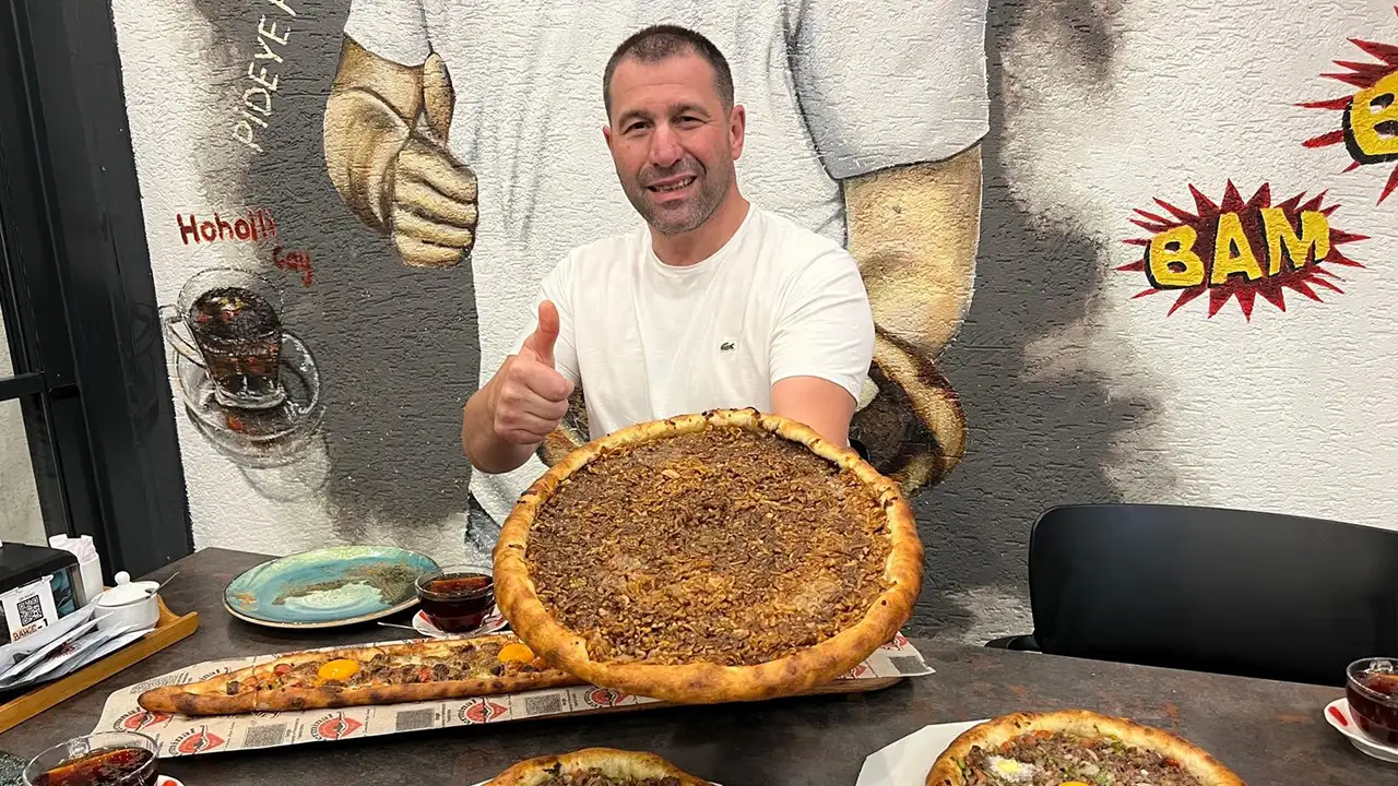 Trabzonlu pide ustasından sıra dışı yenilik: Elmalı pide