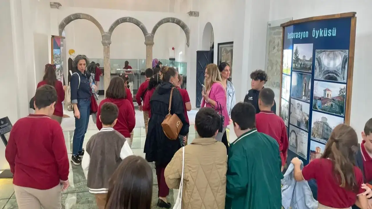 Akçaabat Belediyesi'nden miniklere kültür yolculuğu
