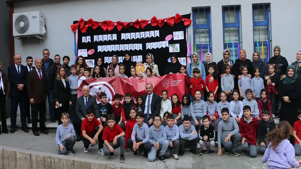 Trabzon İl Milli Eğitim Müdürü Uygun, Of’ta okulları ziyaret etti